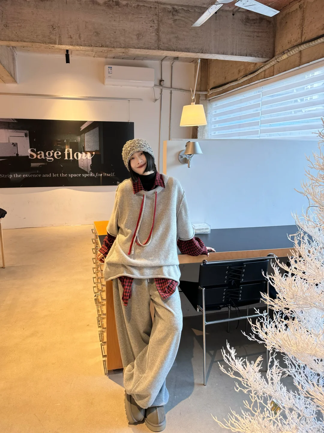 赣州｜班味咖啡厅打卡灰调穿搭