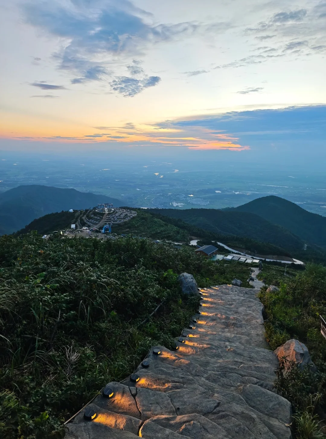 总要来趟南昌梅岭吧