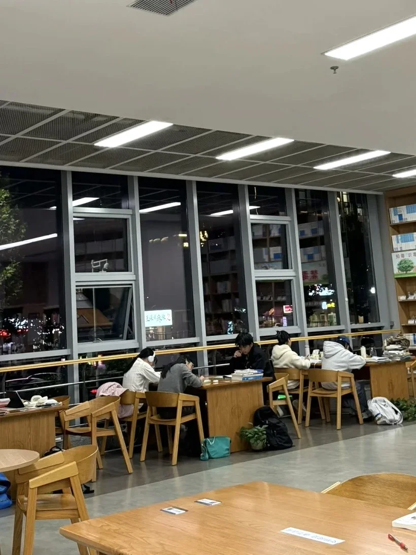 赣州图书馆！！！太卷了吧。。。