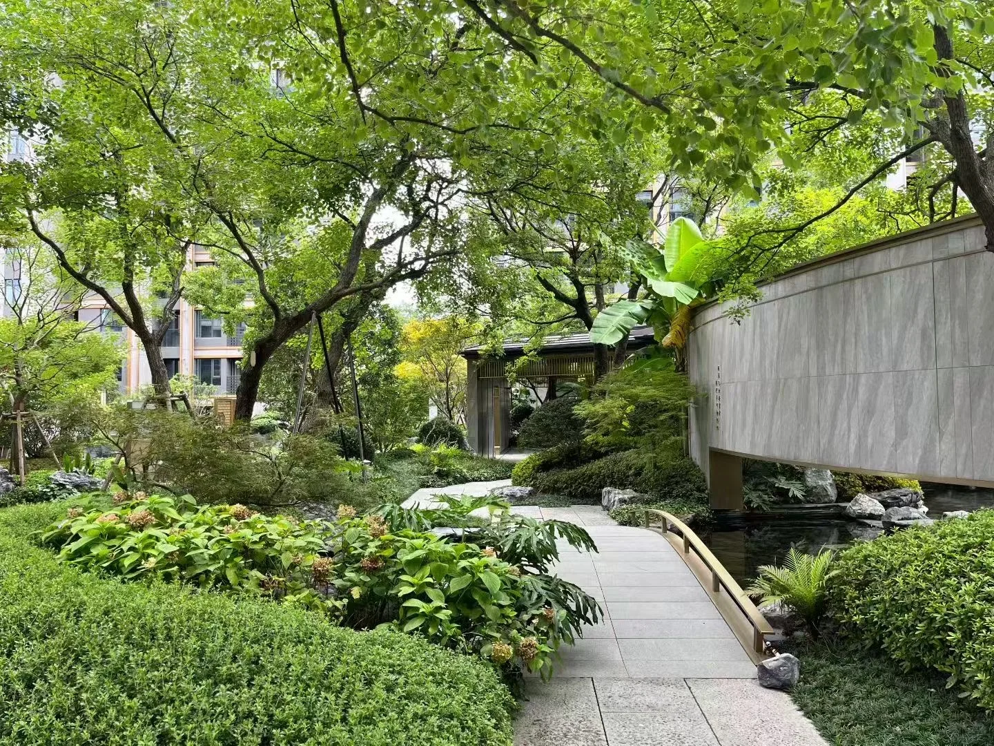 赣州市万象城附近大平层 亏本70万卖