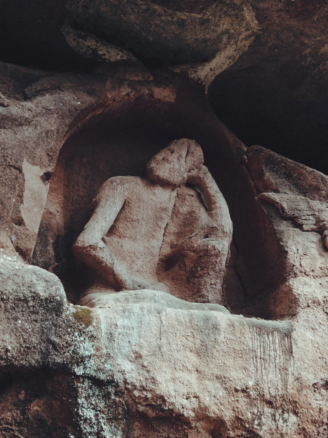 Here is赣州 | 通天岩石窟-有点震撼的美