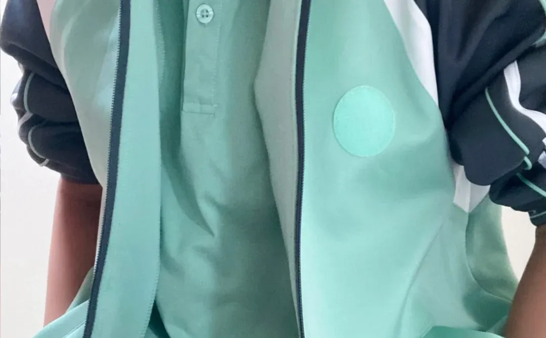 赣州小生这一块/.