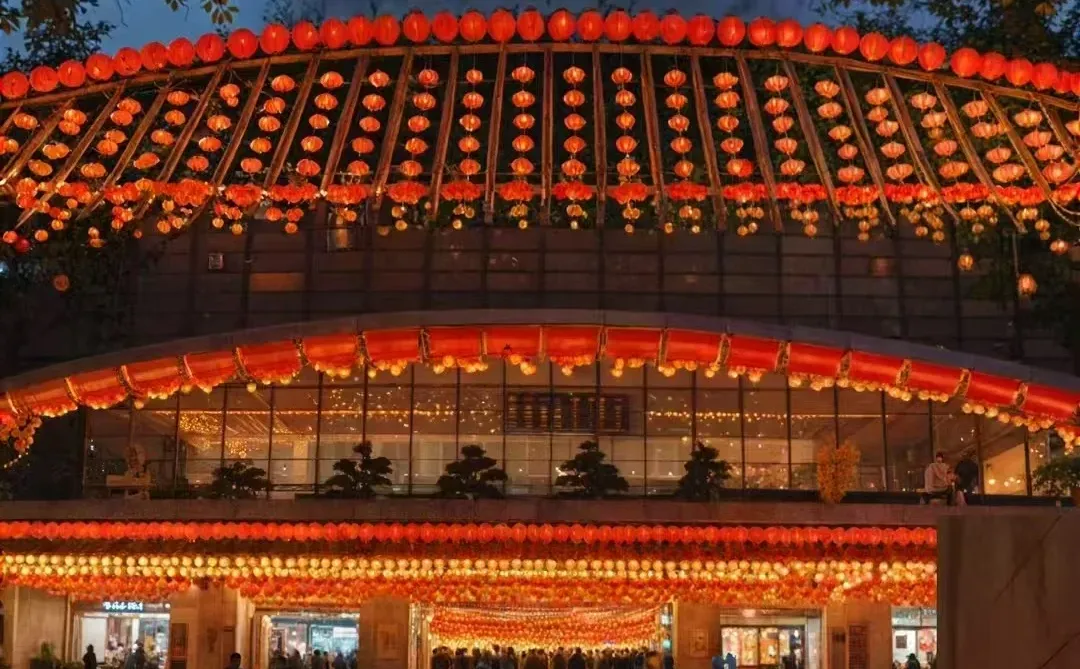 赣州不愧为大城市🌆赣州西站🚄绝美春节氛围