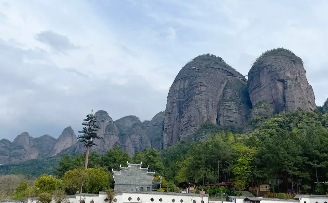 「答应我，一定要爬一次这里」