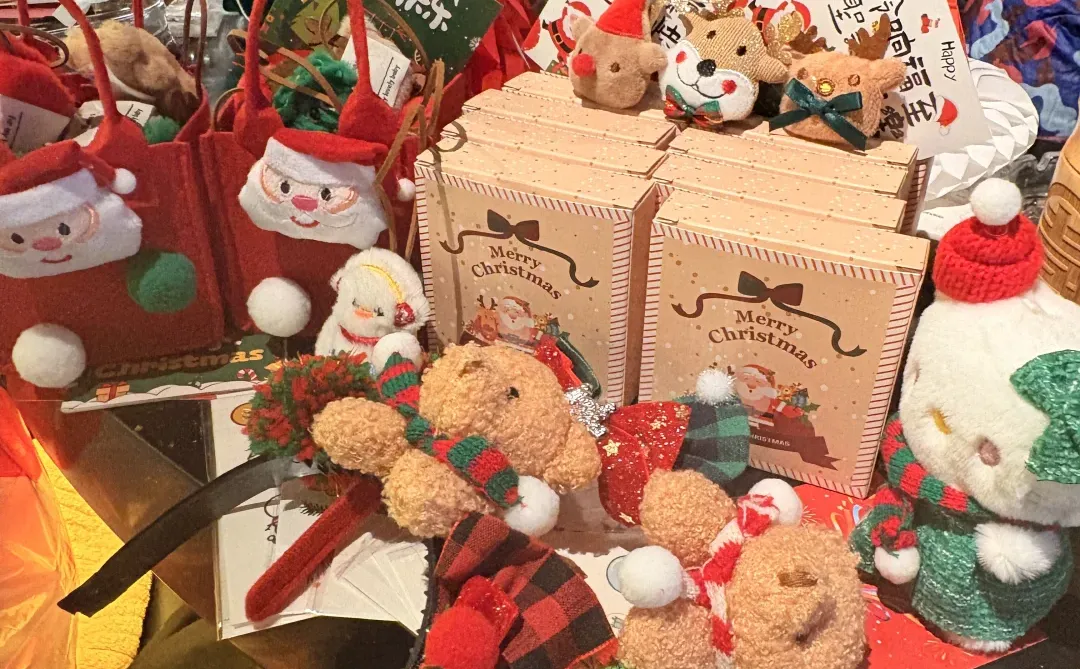 抚州｜烤串店都已经带着满满的圣诞气息