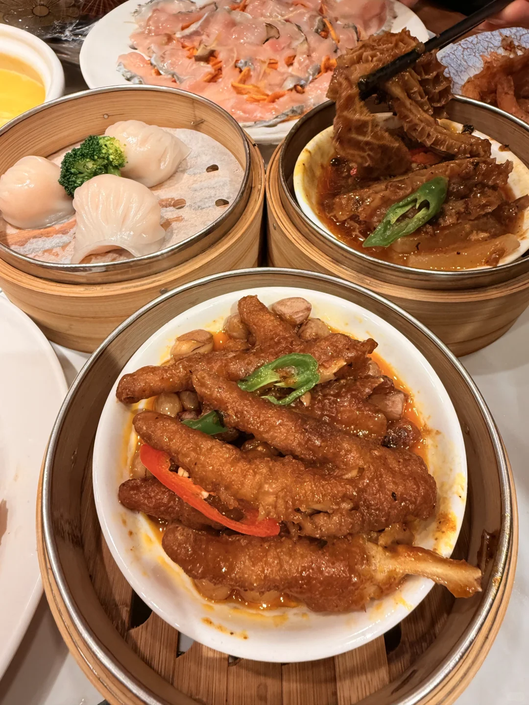 赣州晚上九点！会带好朋友来吃的。。。