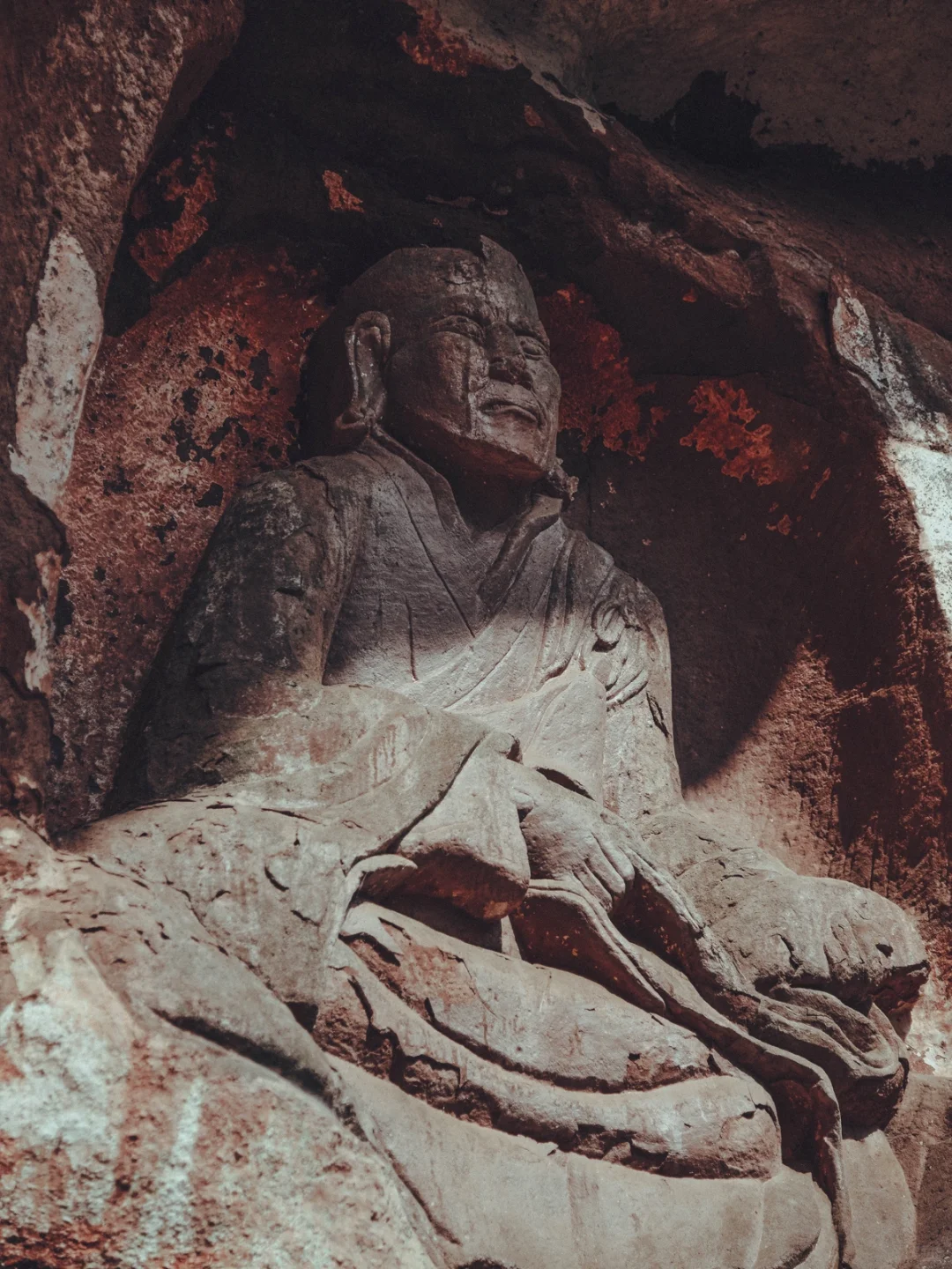 Here is赣州 | 通天岩石窟-有点震撼的美