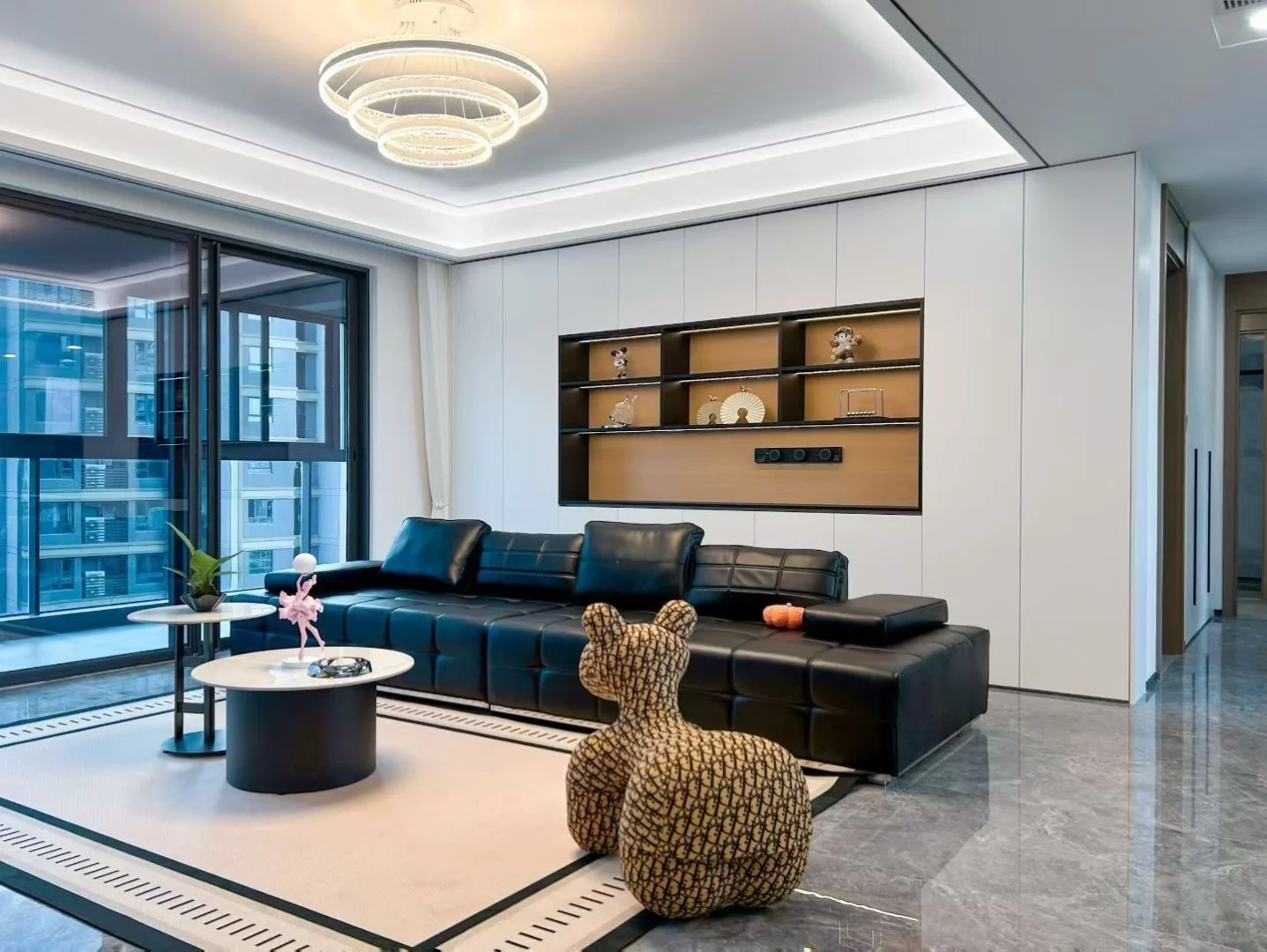 赣州市万象城附近大平层 亏本70万卖