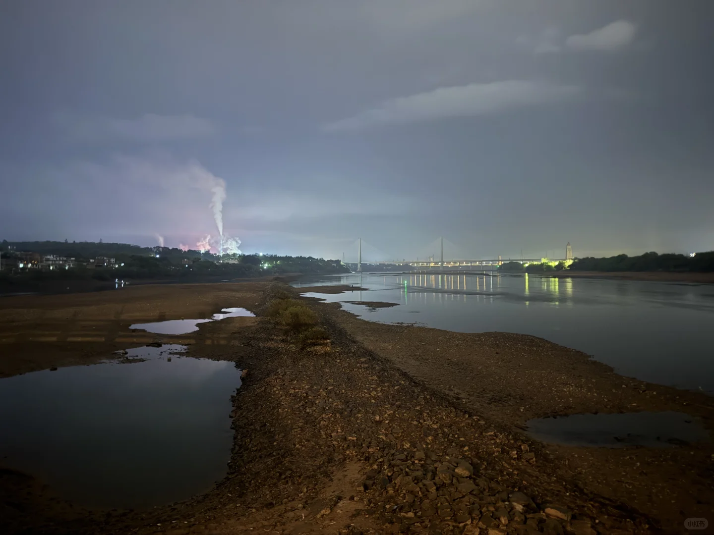 赣州宋城夜景，人少清净
