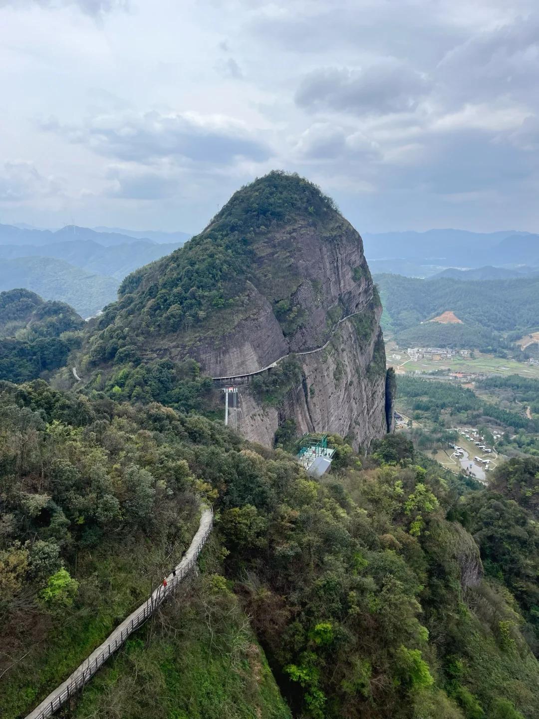 「答应我，一定要爬一次这里」