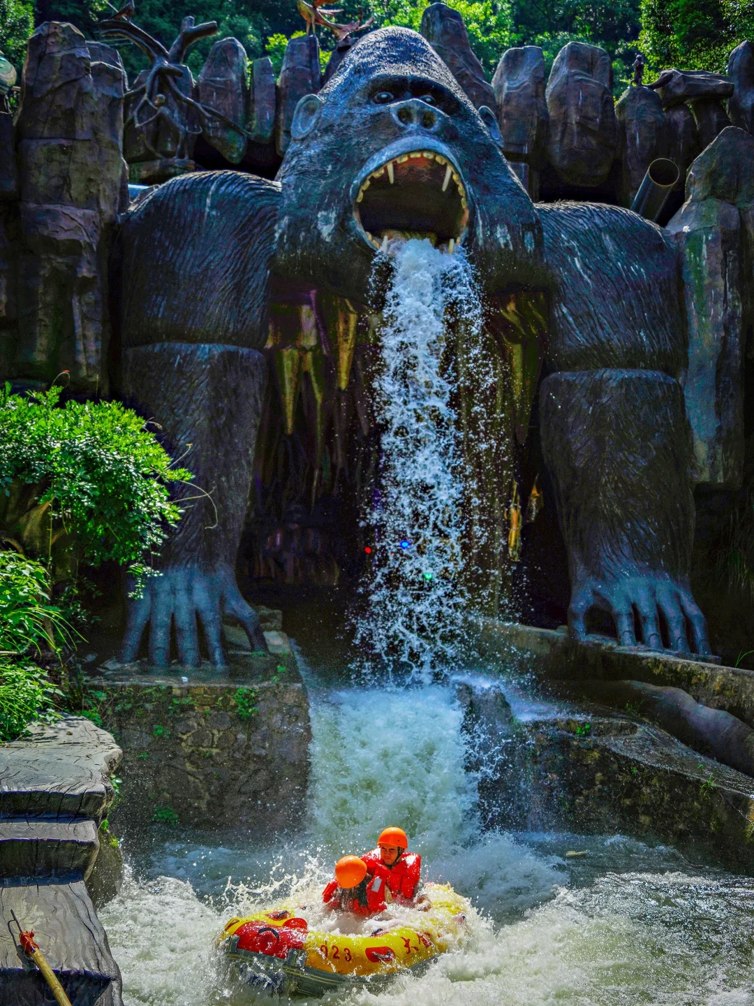 被赣州朋友硬拖去大金山漂流，结果…....