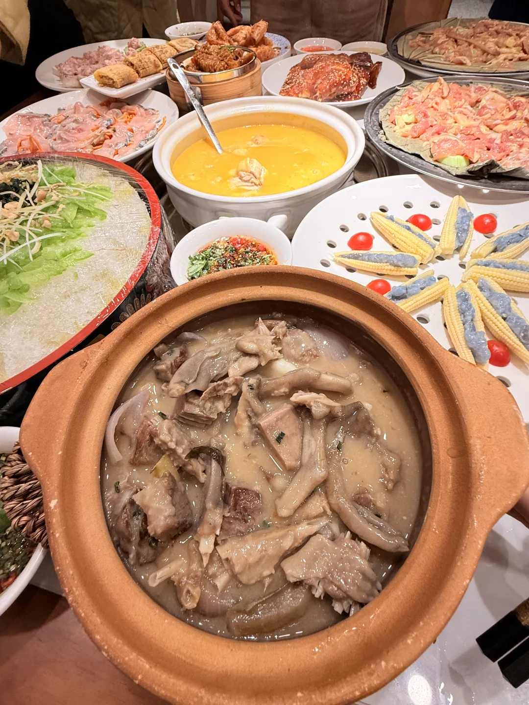 赣州晚上九点！会带好朋友来吃的。。。