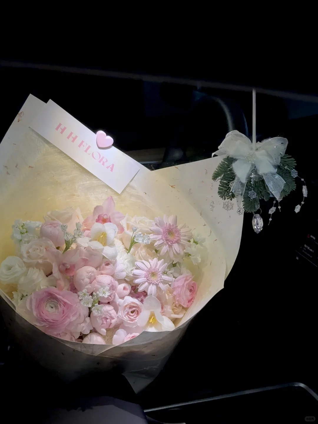 恋爱是从一束花开始的