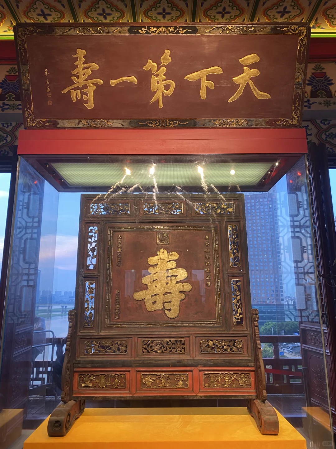 没有落霞，也没有孤鹜