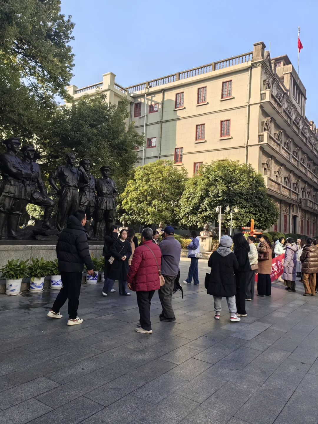 今日份南昌八一馆早上入馆人流量实况