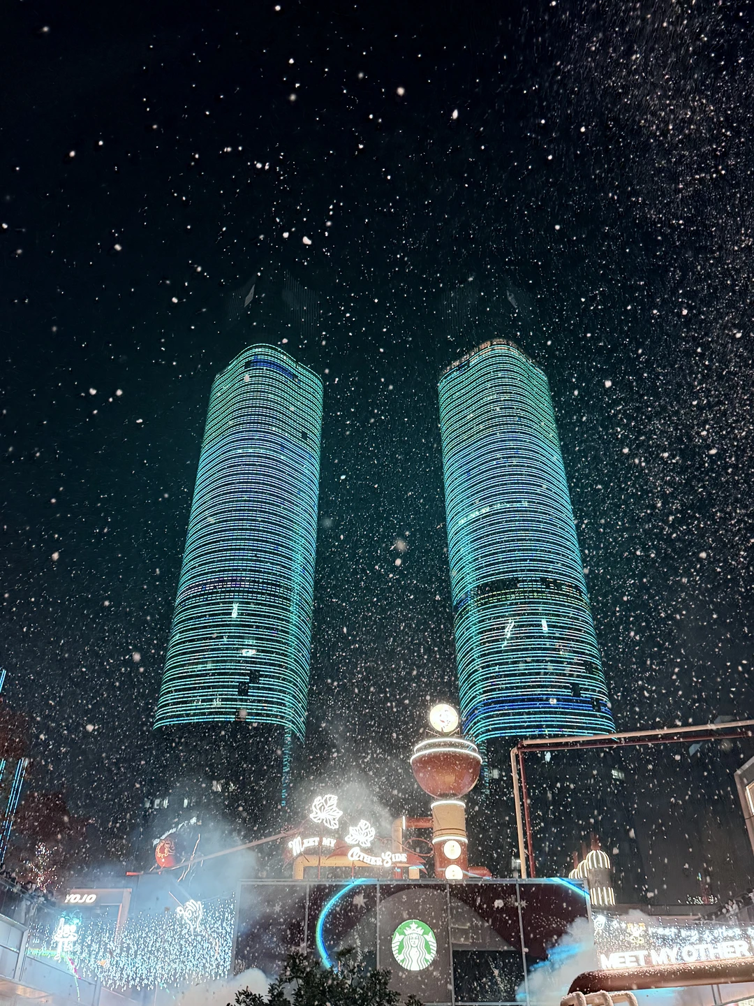 12.6实况 | 南昌万象天地极光初雪❄️