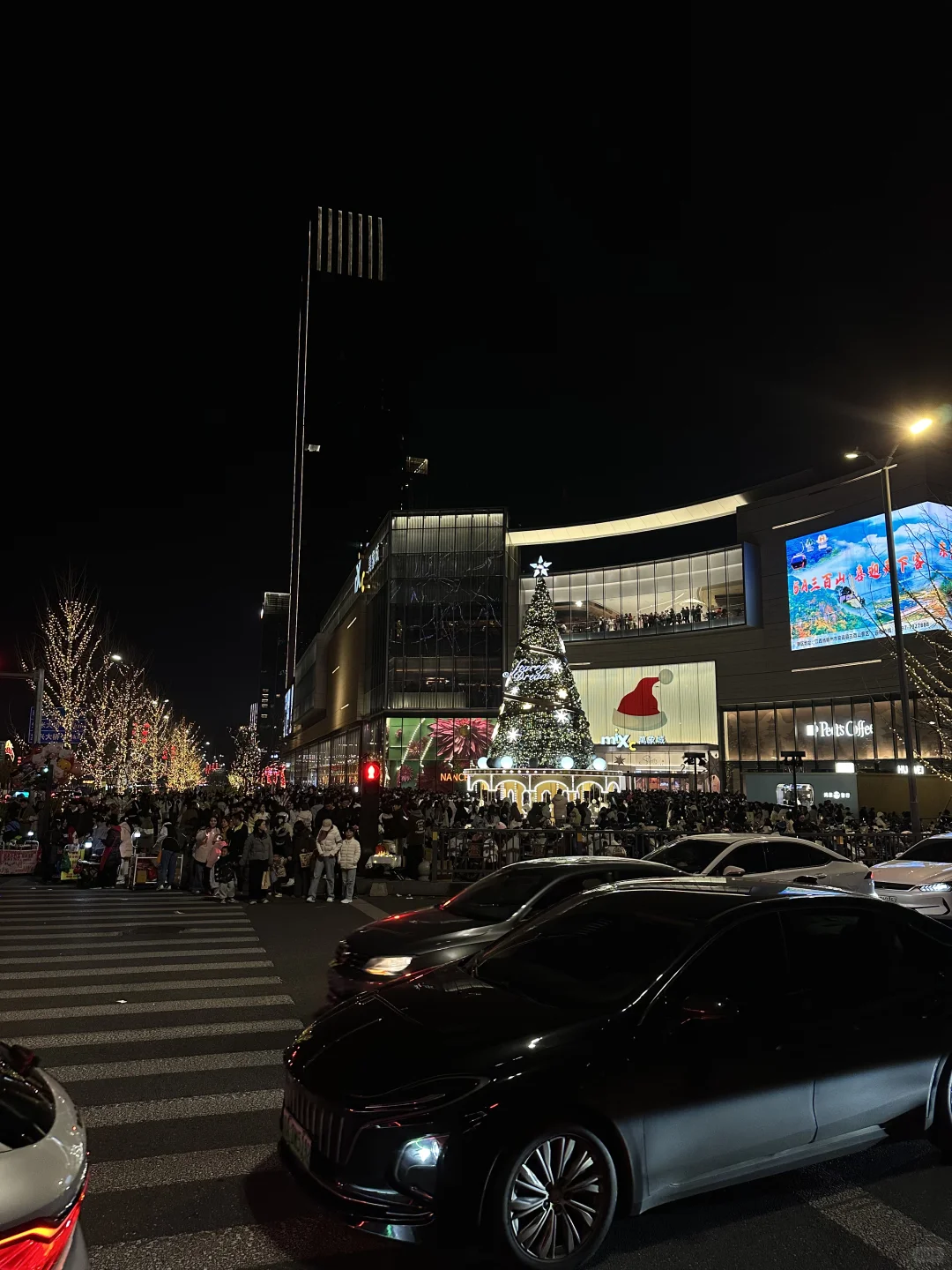 12.13live南昌万象城！圣诞树这人潮疯了！！