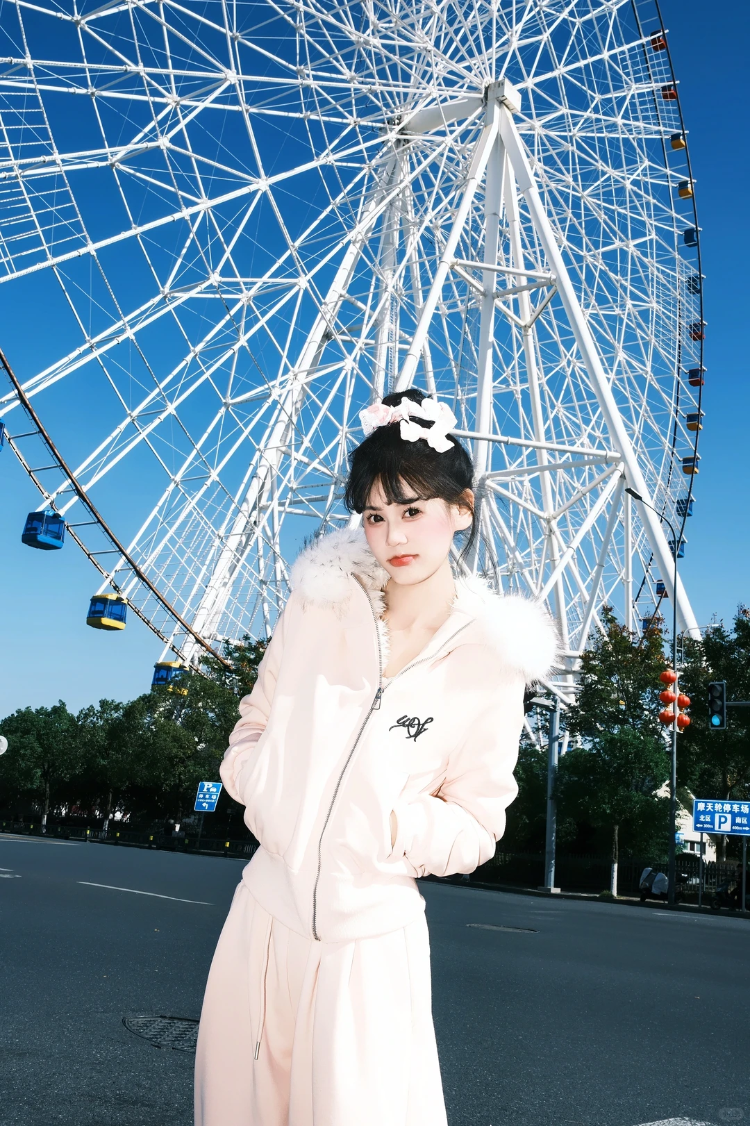 南昌之星摩天轮拍照现状。。能劝一个是一个