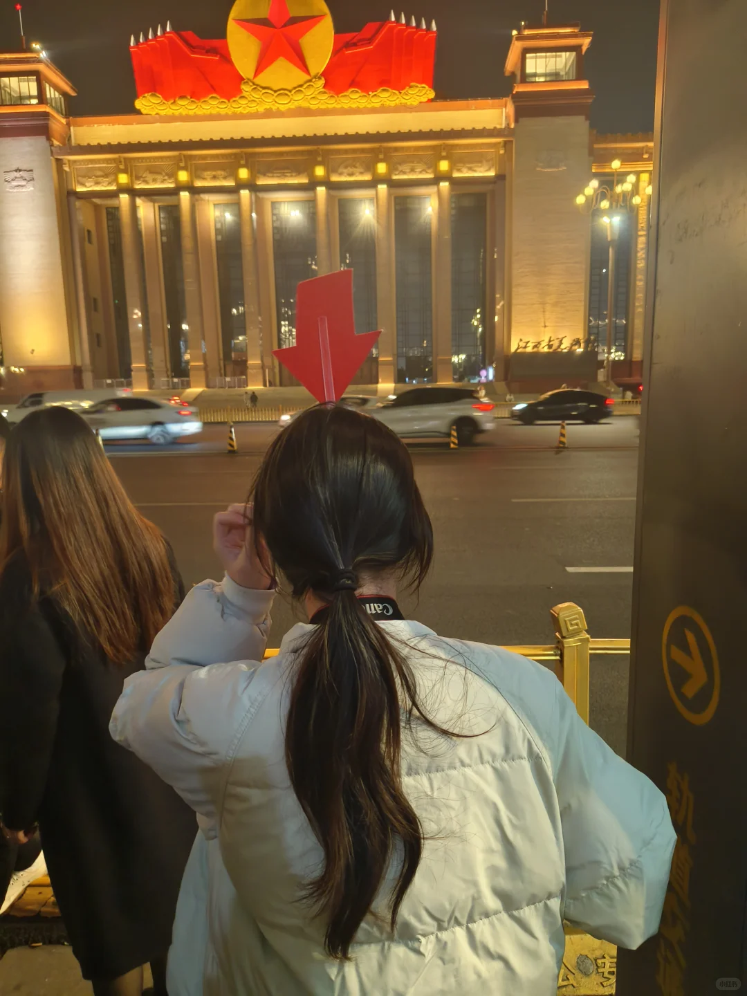 12.10八一广场找这个女摄，6r一张❗❗❗