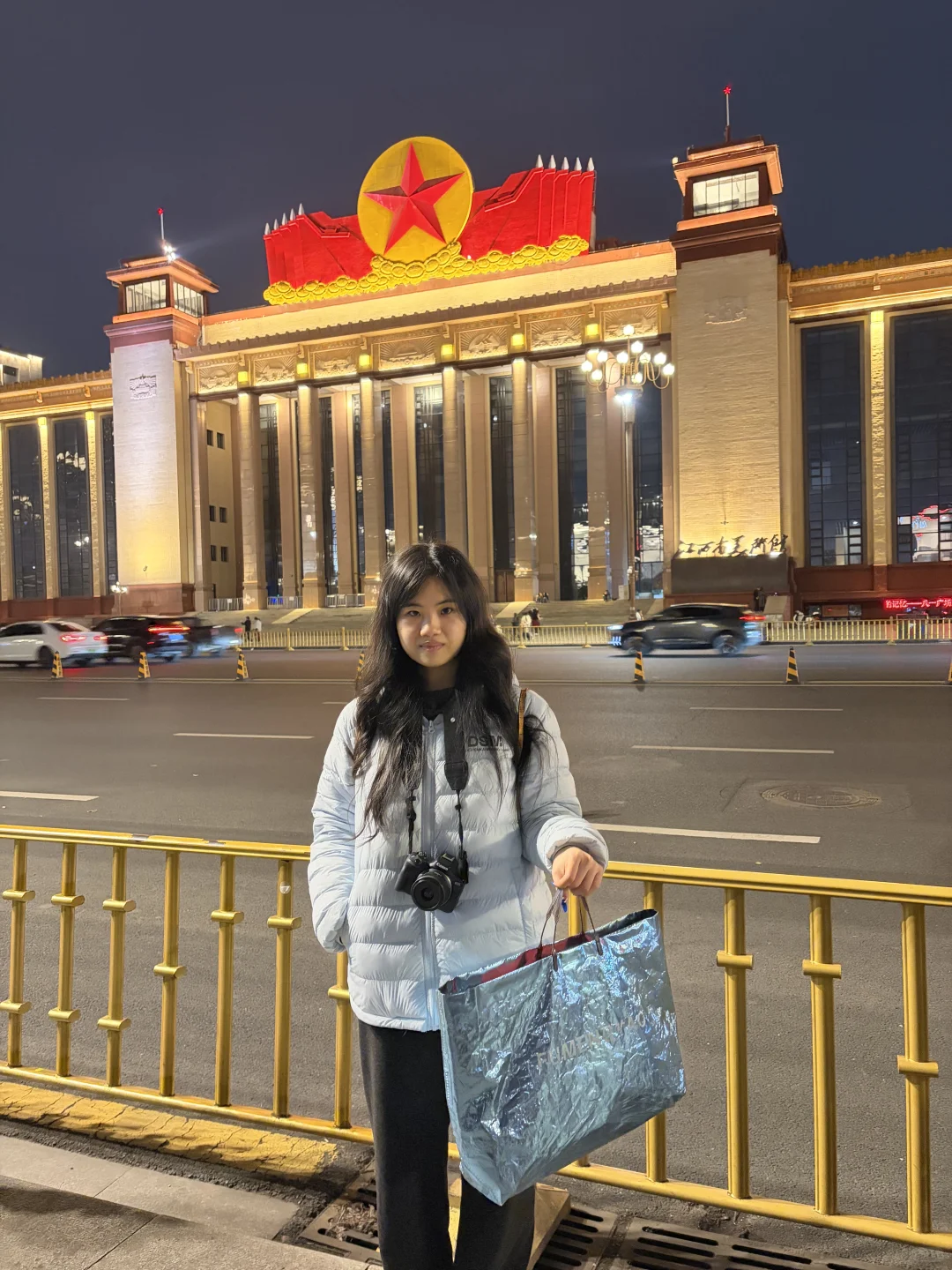 12.16 八一广场拍照找这个女摄只需6R一张！