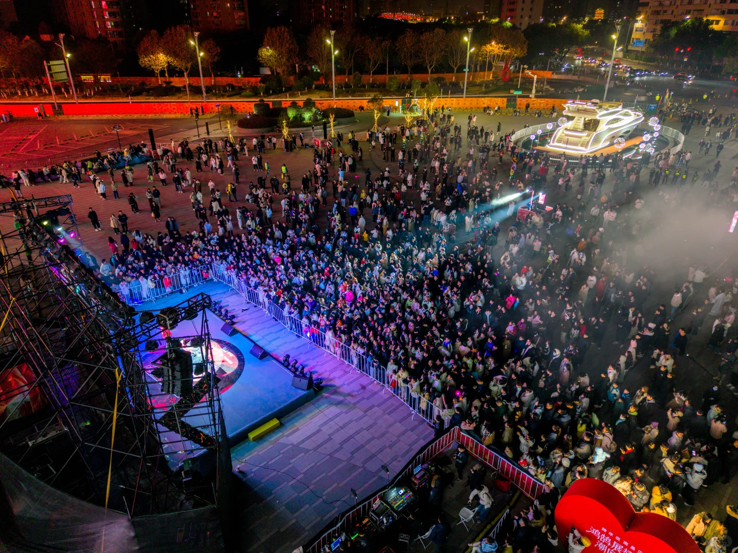 南昌跨年天花板被我找到了🎵