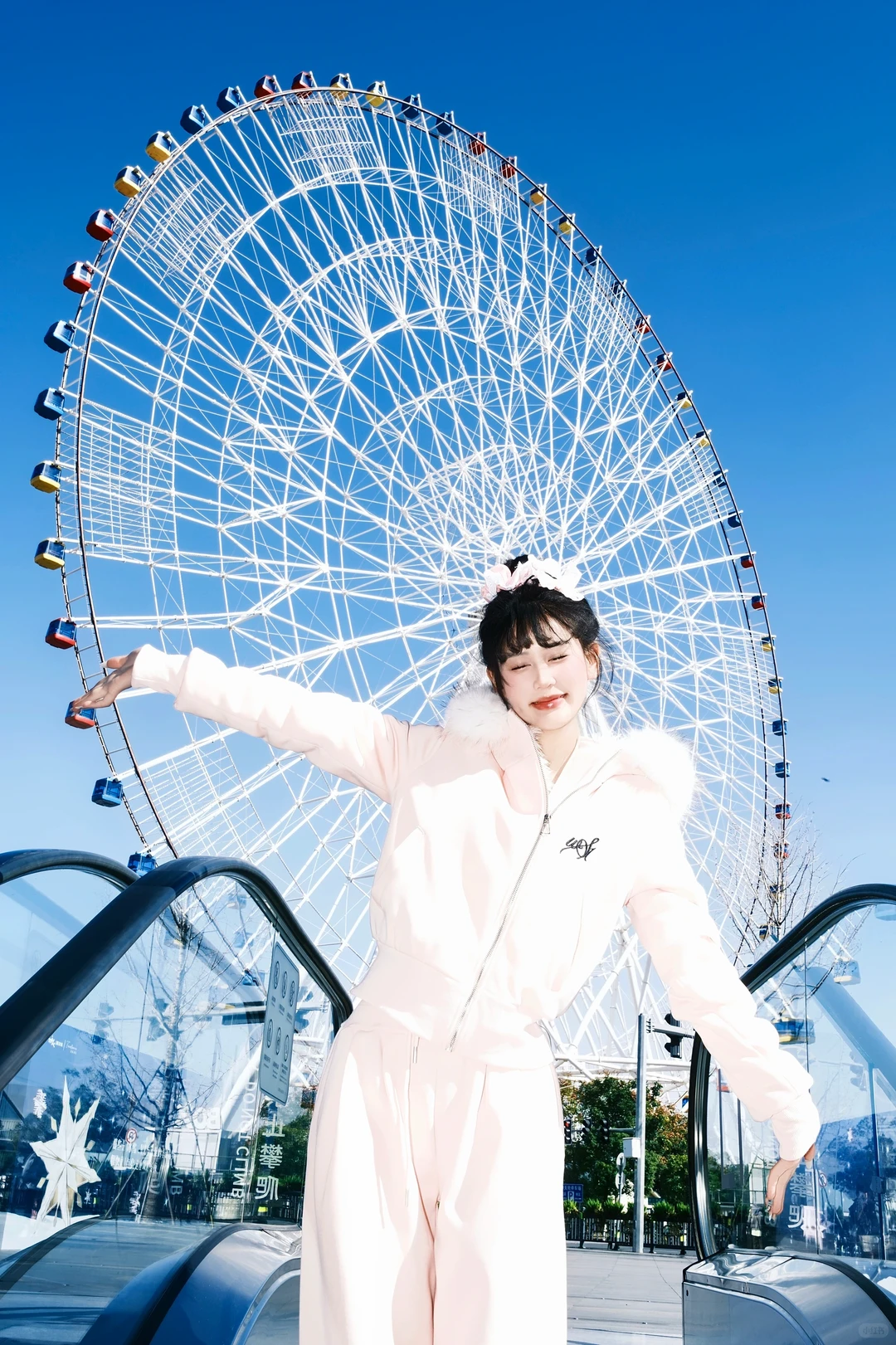 南昌之星摩天轮拍照现状。。能劝一个是一个