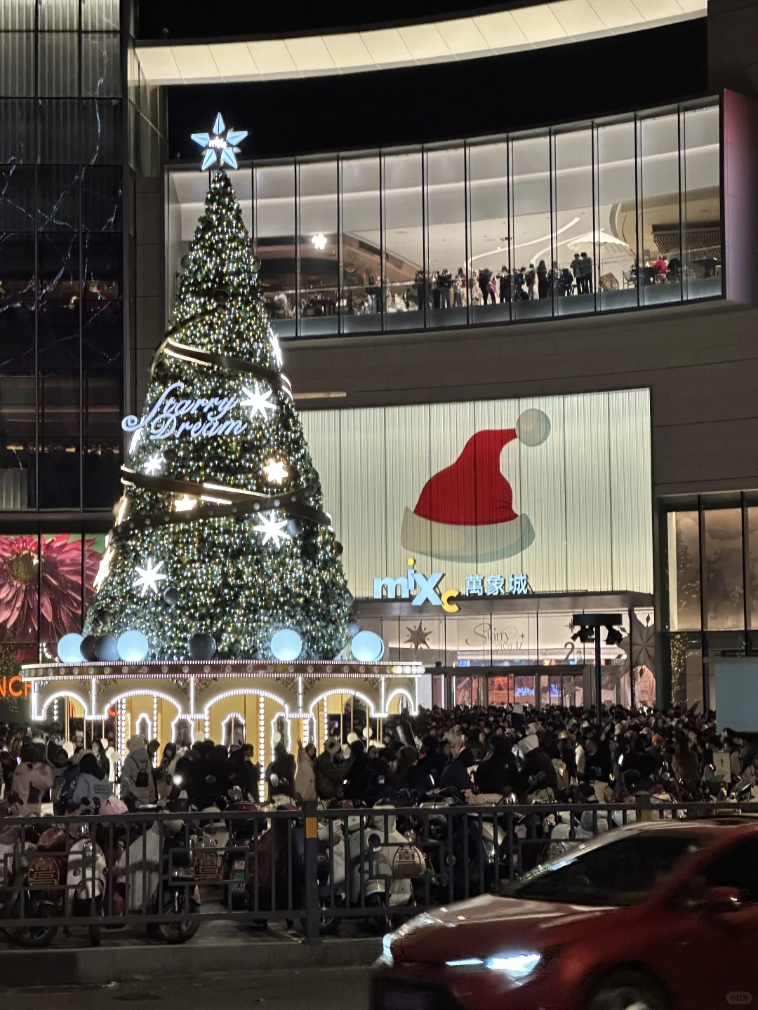 12.13live南昌万象城！圣诞树这人潮疯了！！