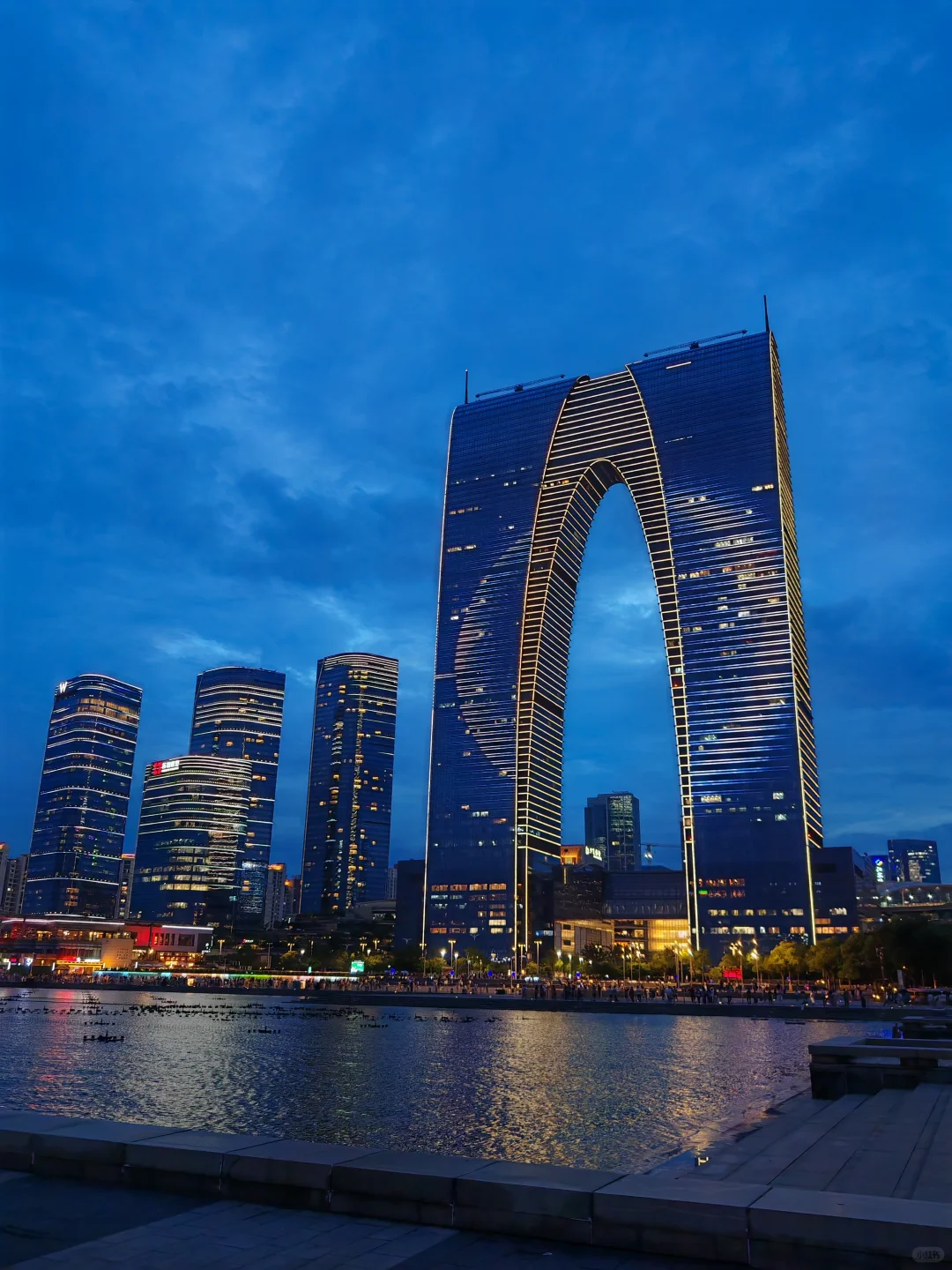 苏州东方之门&金鸡湖音乐喷泉