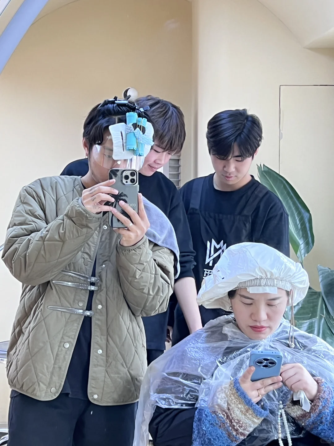 在徐州i人理发师开了一家i人友好的烫发店