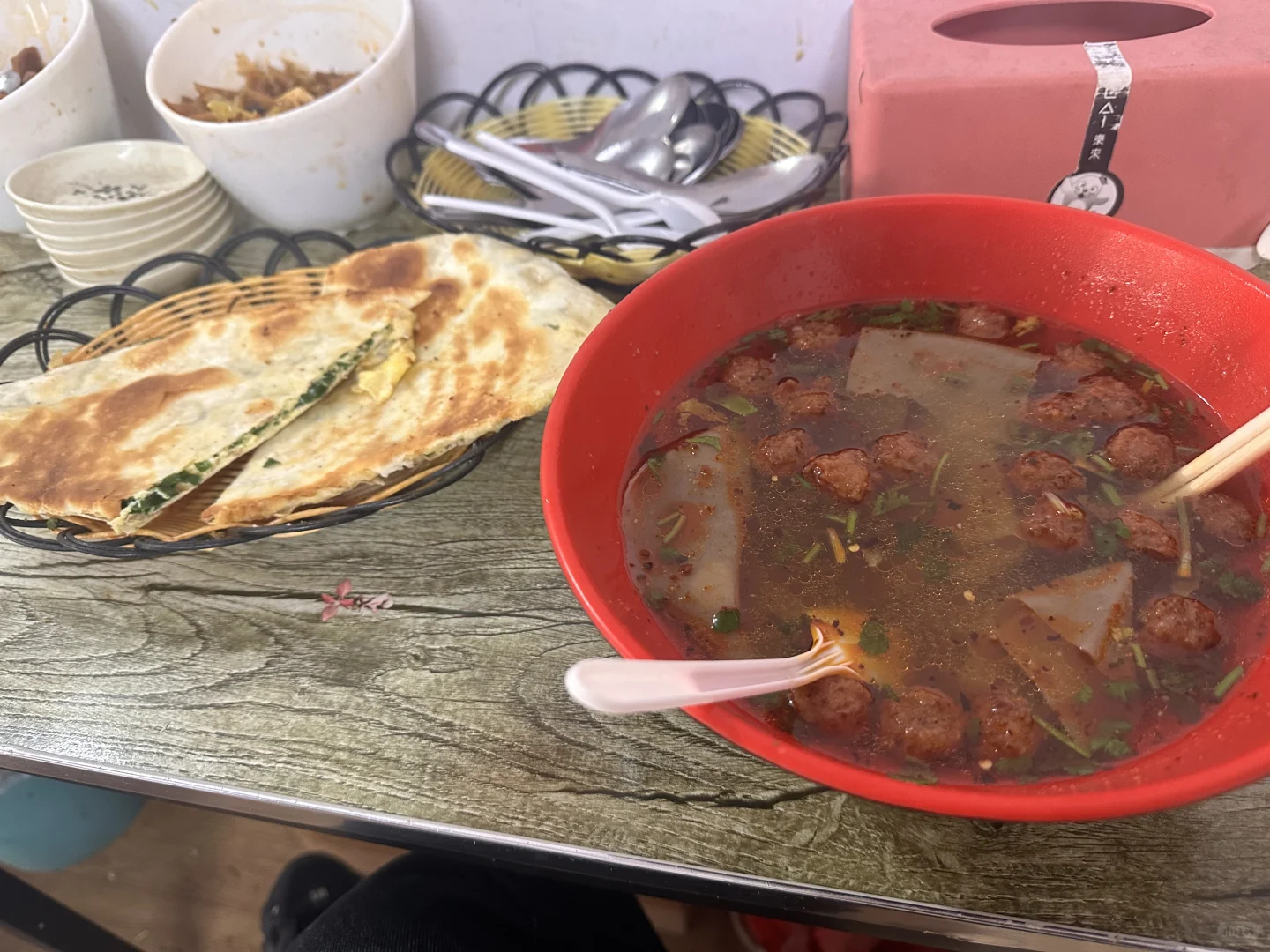 徐州早餐代表！烙馍➕丸子汤➕徐州肉酱米线🥣