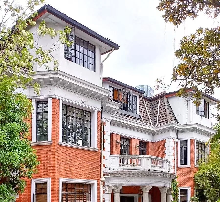 南京西路 张园小洋房，独立露台超稀有130平，