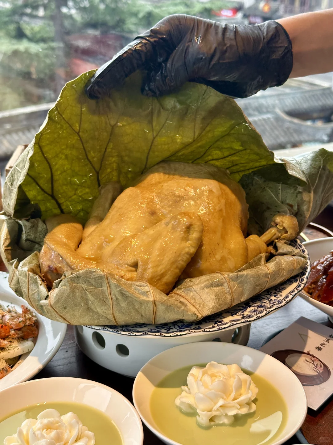 人均不到80，就能坐拥秦淮河C位吃漂亮饭！！！