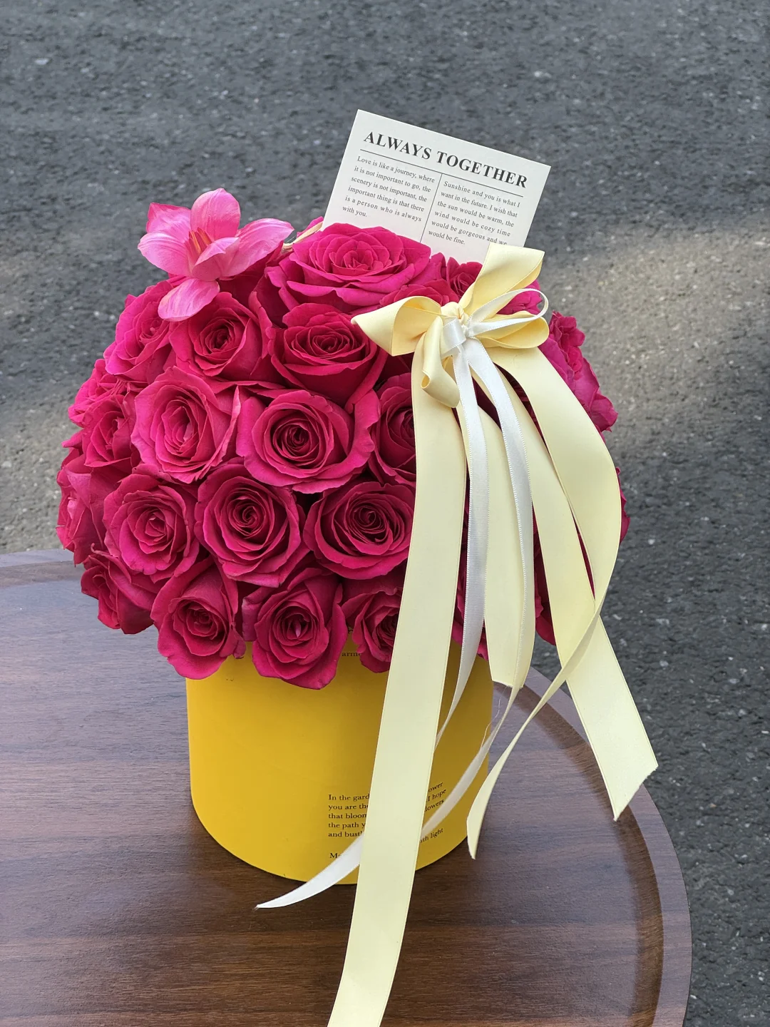 焊死浪漫💕弗洛伊德抱抱桶yyds .苏州花店