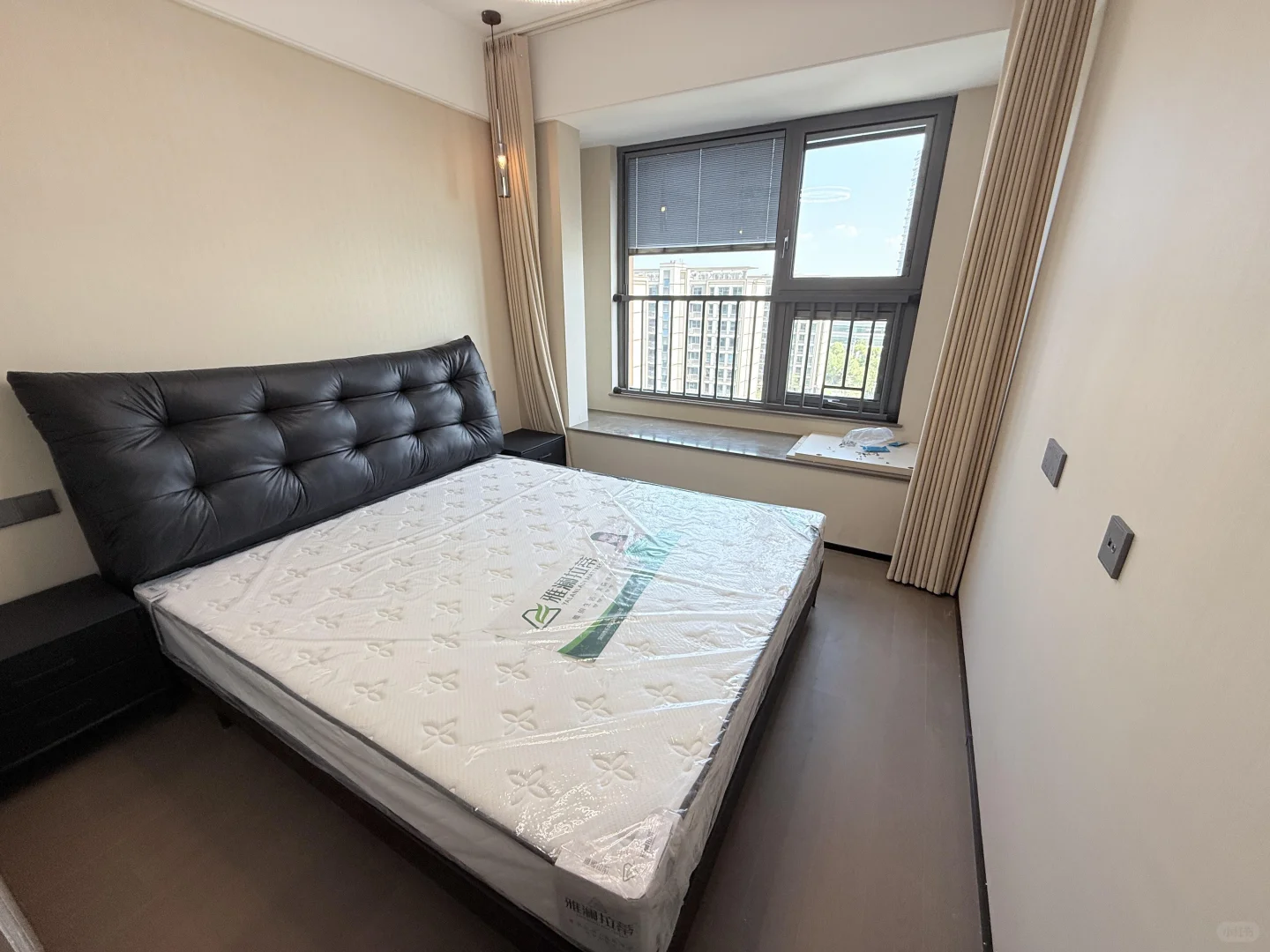 苏州独墅湖租房星越湖滨三房两厅两卫4200||