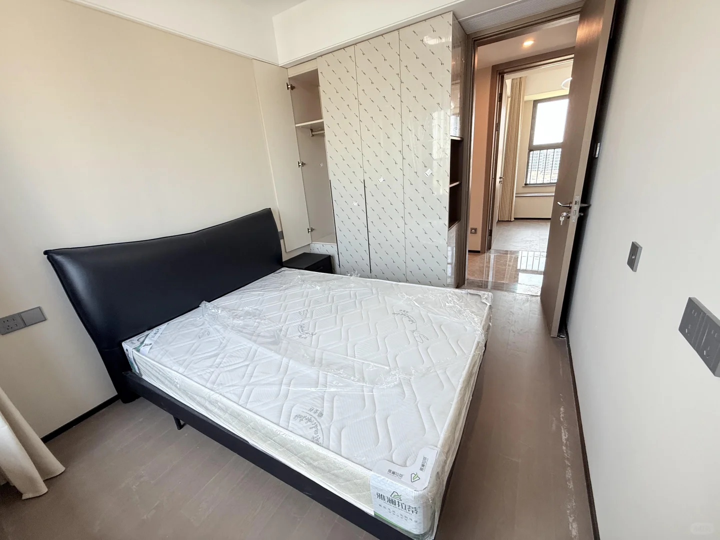 苏州独墅湖租房星越湖滨三房两厅两卫4200||