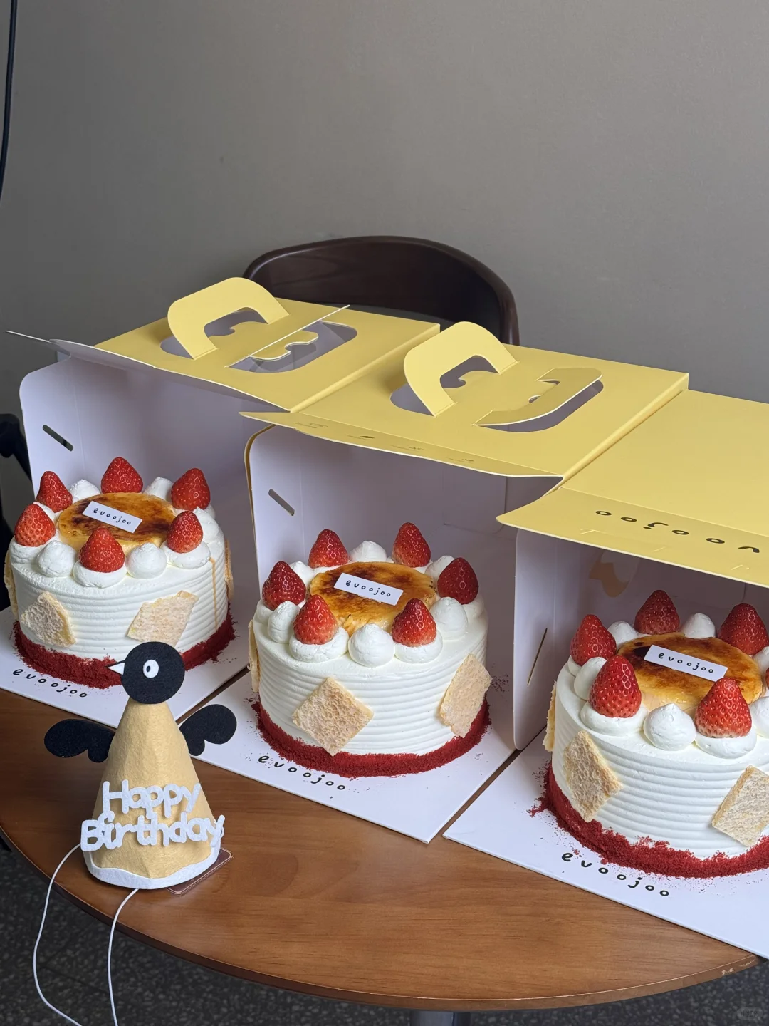 苏州蛋糕｜草莓奶皮子糕大王！出货出货🍓