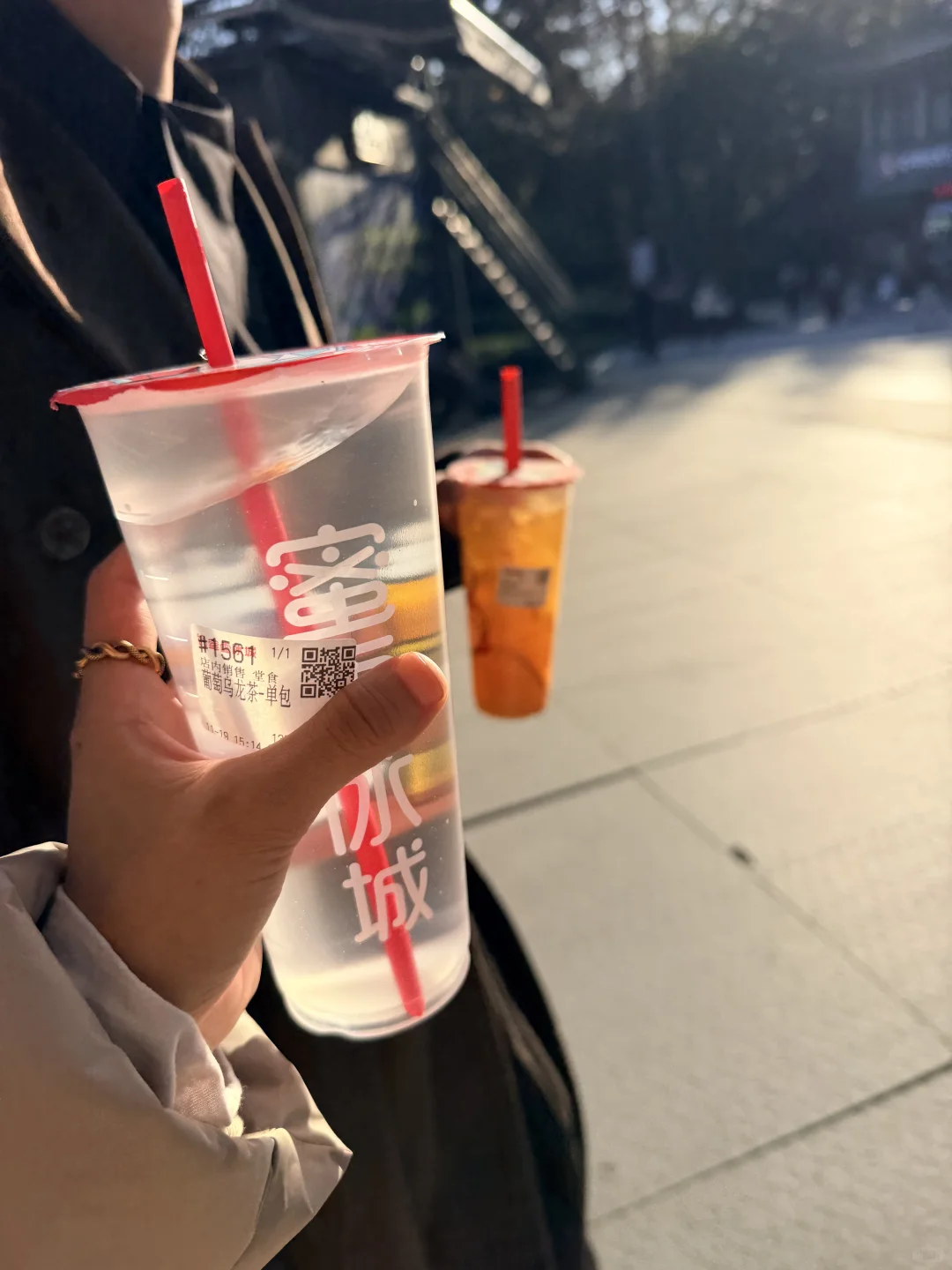 南京梧桐大道给我送热水的帅哥