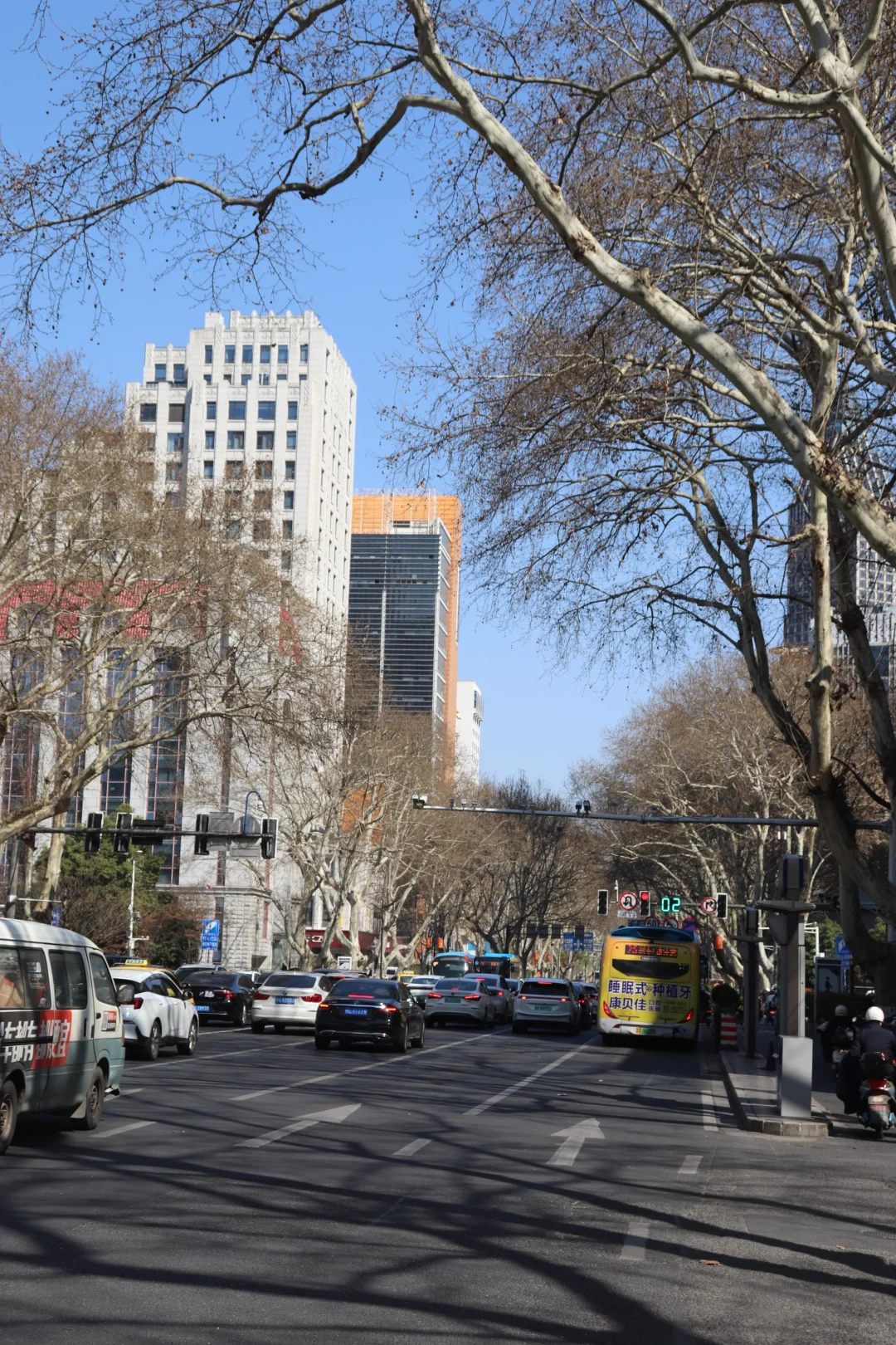 南京:一个对行人极度不友好的城市