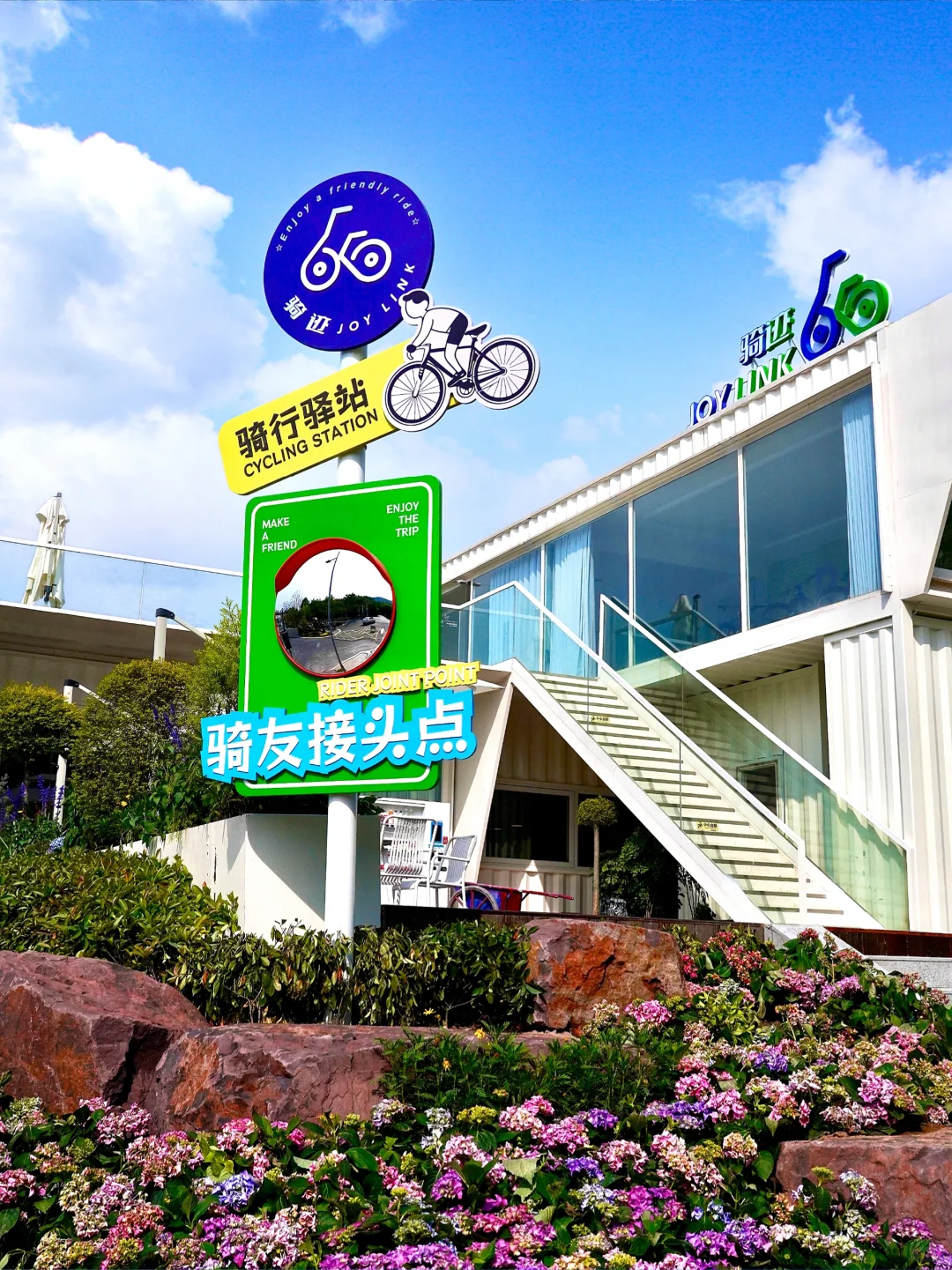 南京｜清晨的梧桐大道真的美疯…