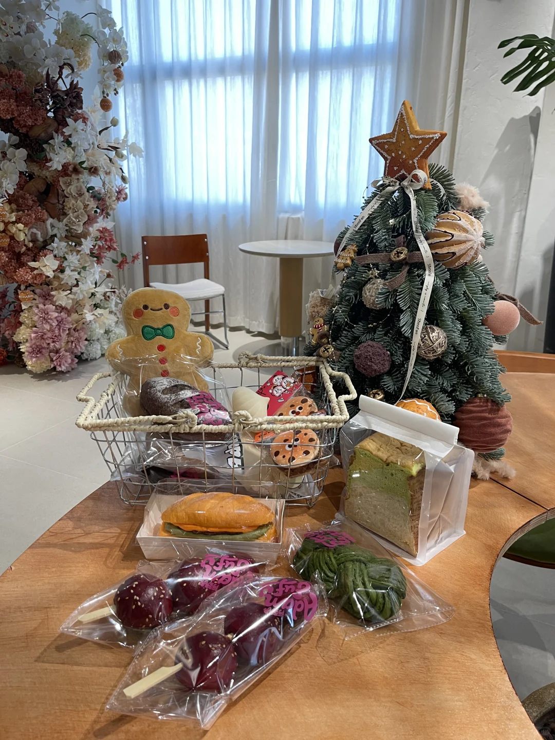 在徐州吃到了糖葫芦碱水包。。。