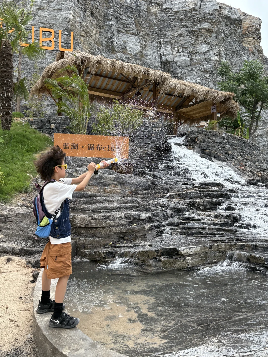 不在安吉 在徐州🏖️新晋遛娃胜地—蓝湖瀑布