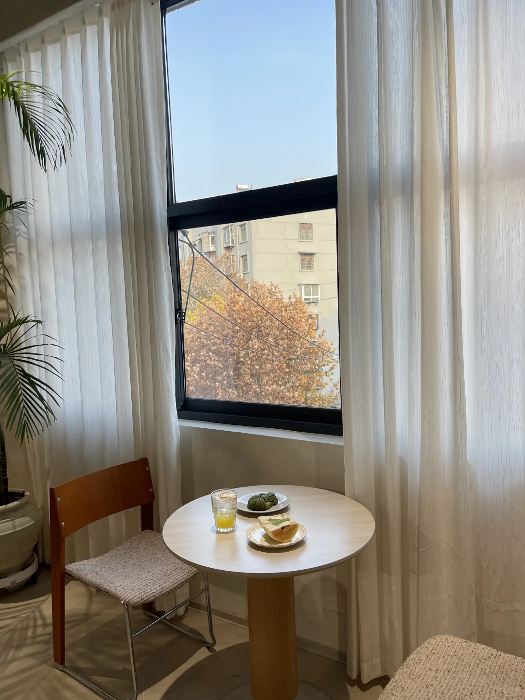 在徐州吃到了糖葫芦碱水包。。。