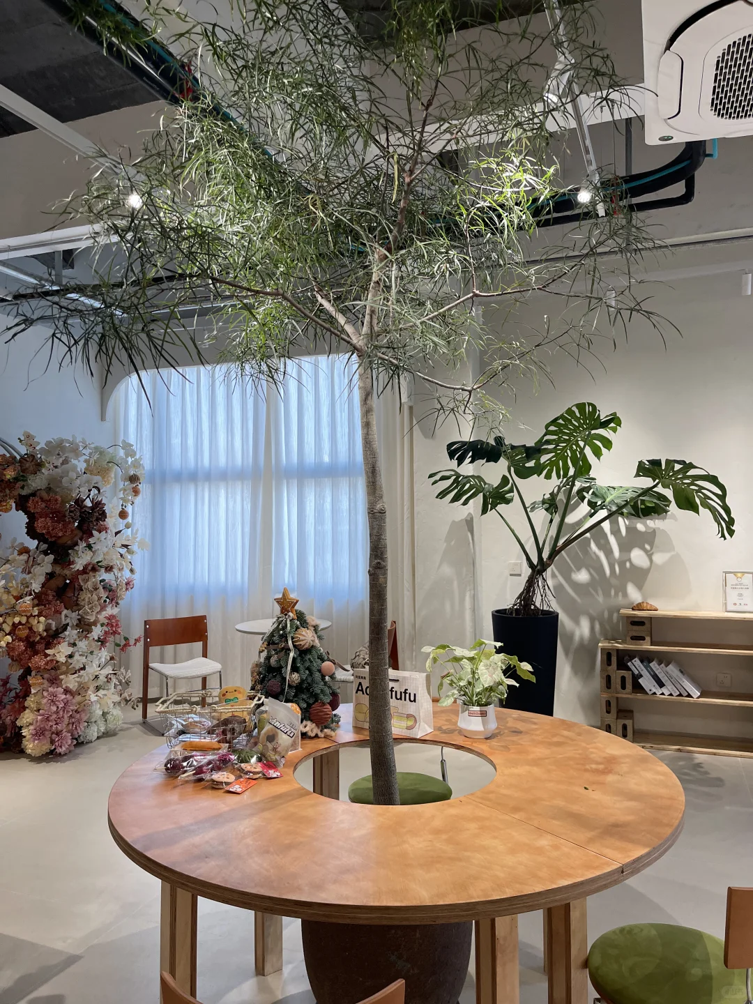 在徐州吃到了糖葫芦碱水包。。。