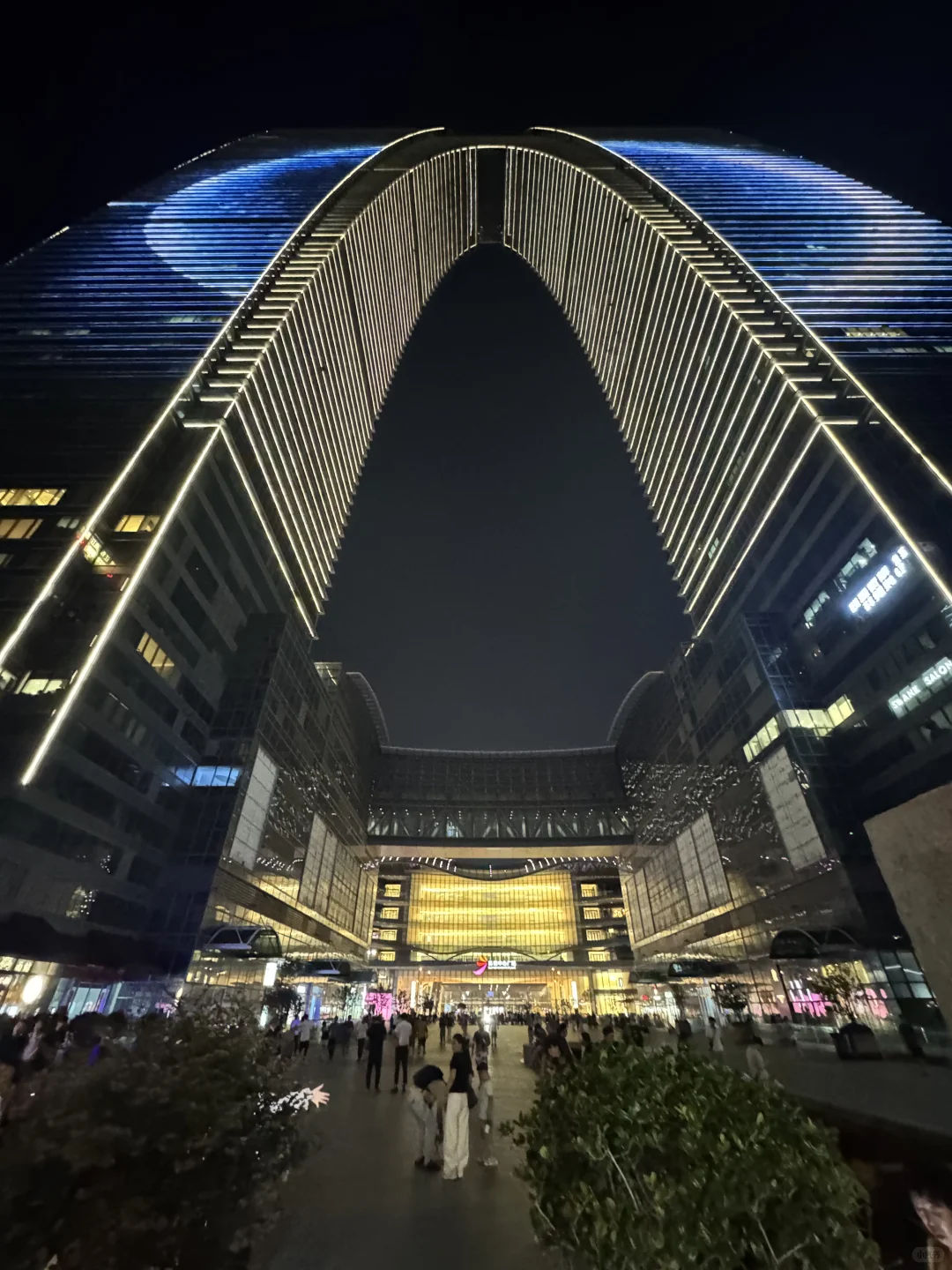 📍苏州旅游｜夕阳下东方之门📷又美又浪漫！