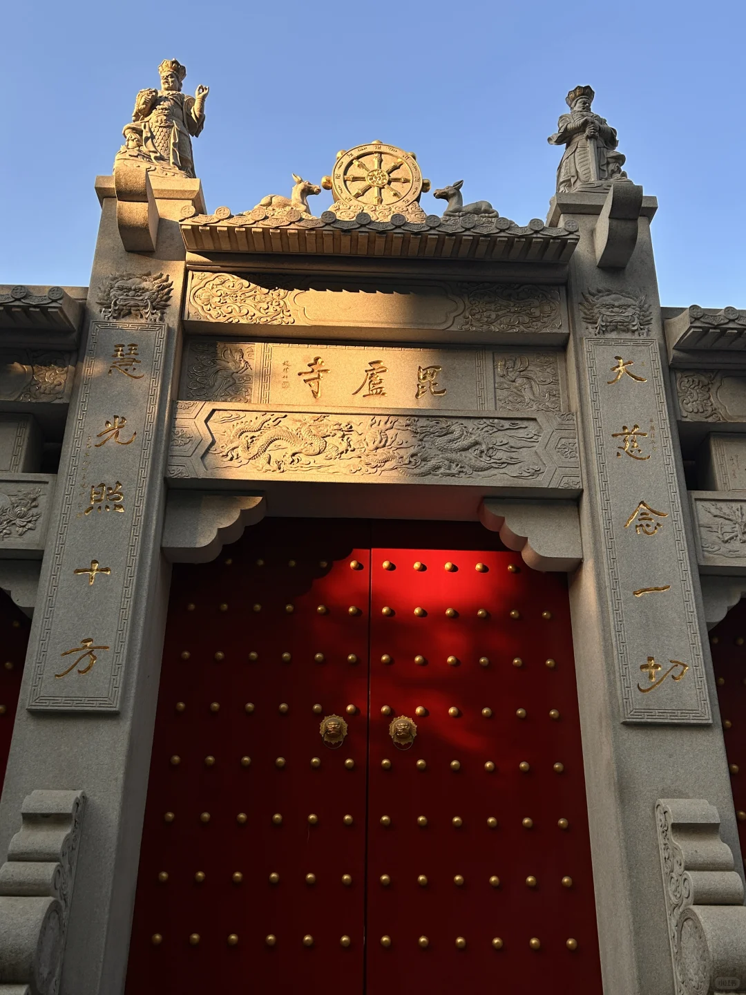 南京毗卢寺：喧嚣闹市中穿越时空的禅境