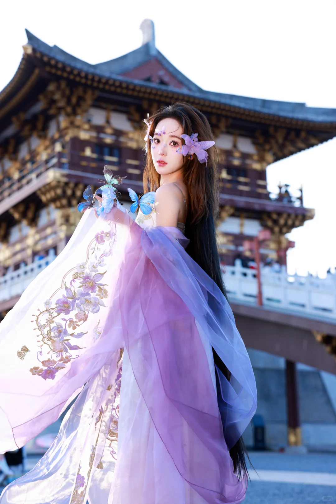 请把我推给南京需要模特的商家～