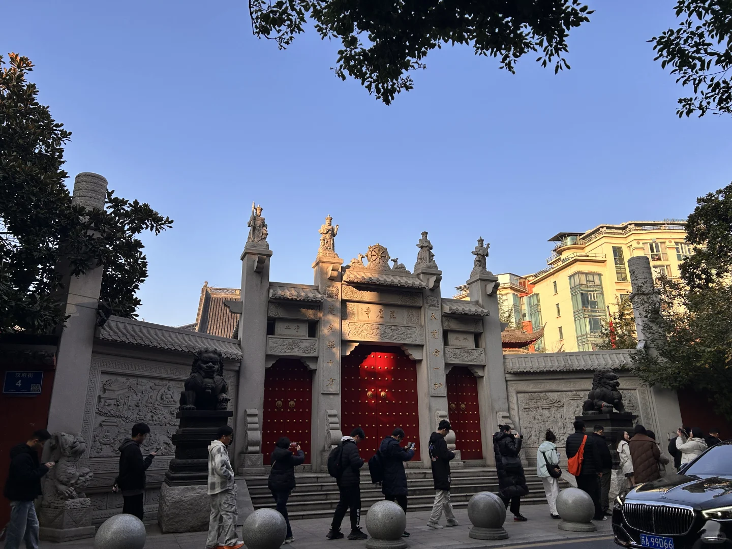 南京毗卢寺：喧嚣闹市中穿越时空的禅境