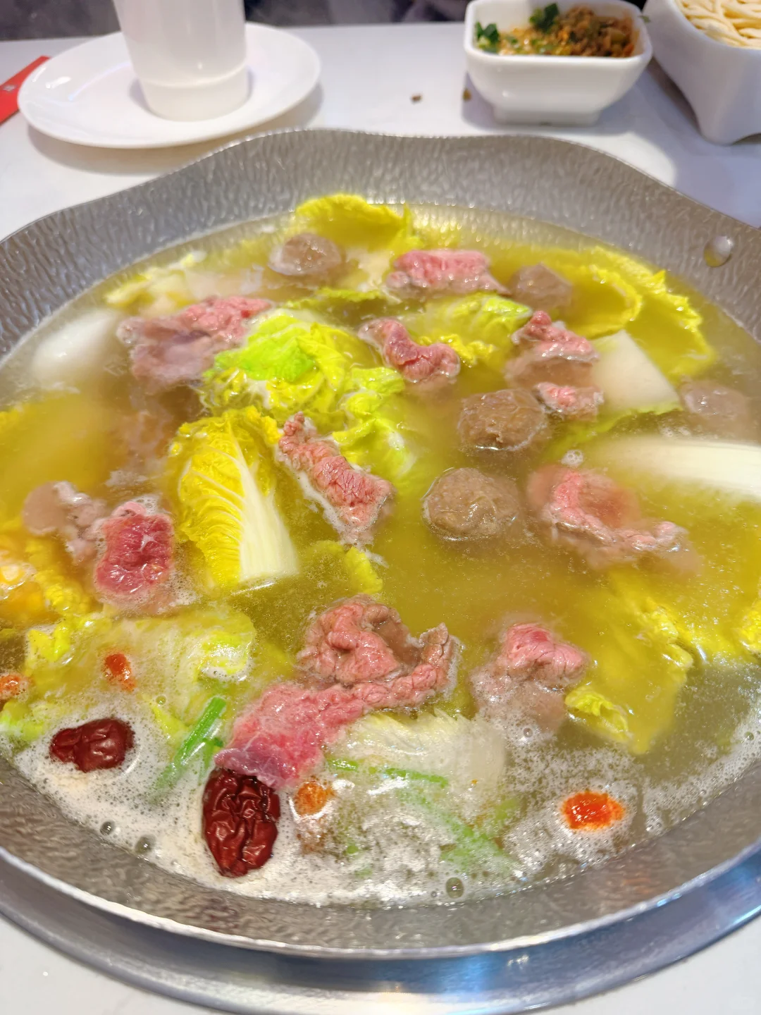 南京巨巨巨巨新鲜的牛肉火锅！堪比潮汕牛！