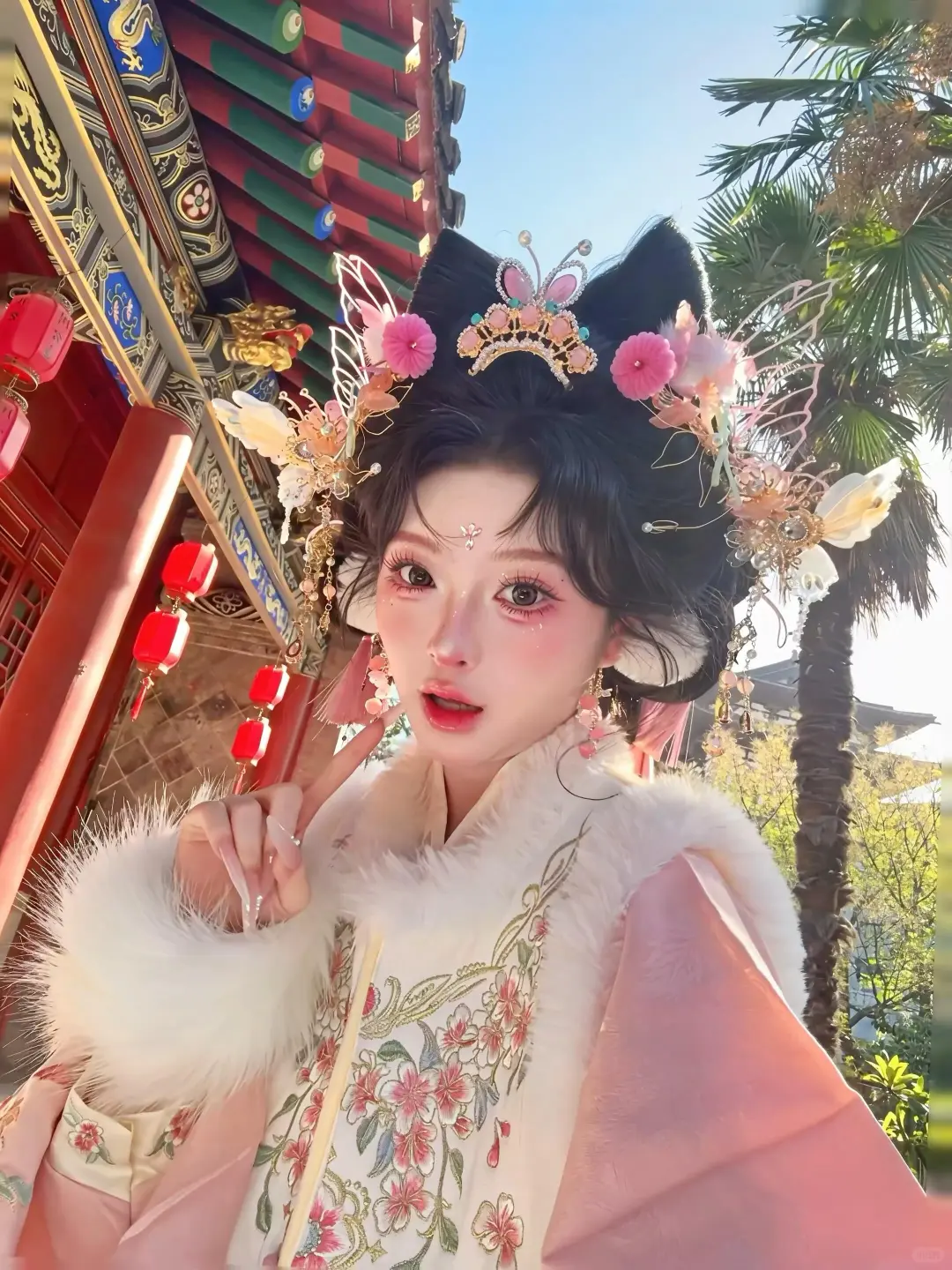 在苏州拍到了超适合圆脸饱饱的冬日汉服~