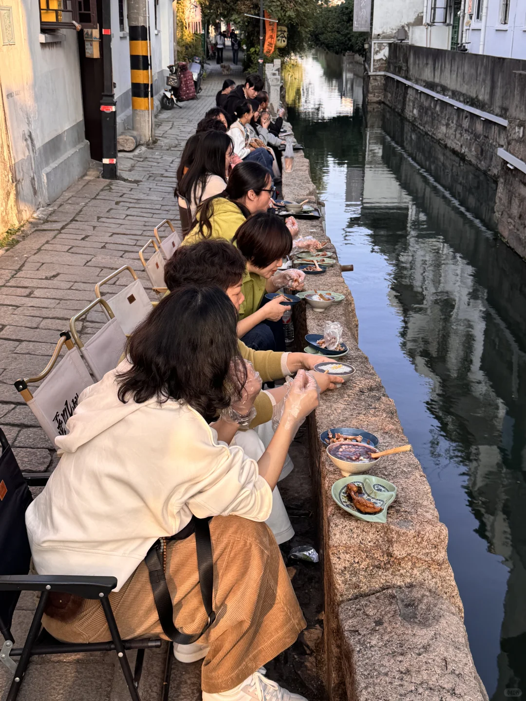 谁能解释一下苏州这种现象…